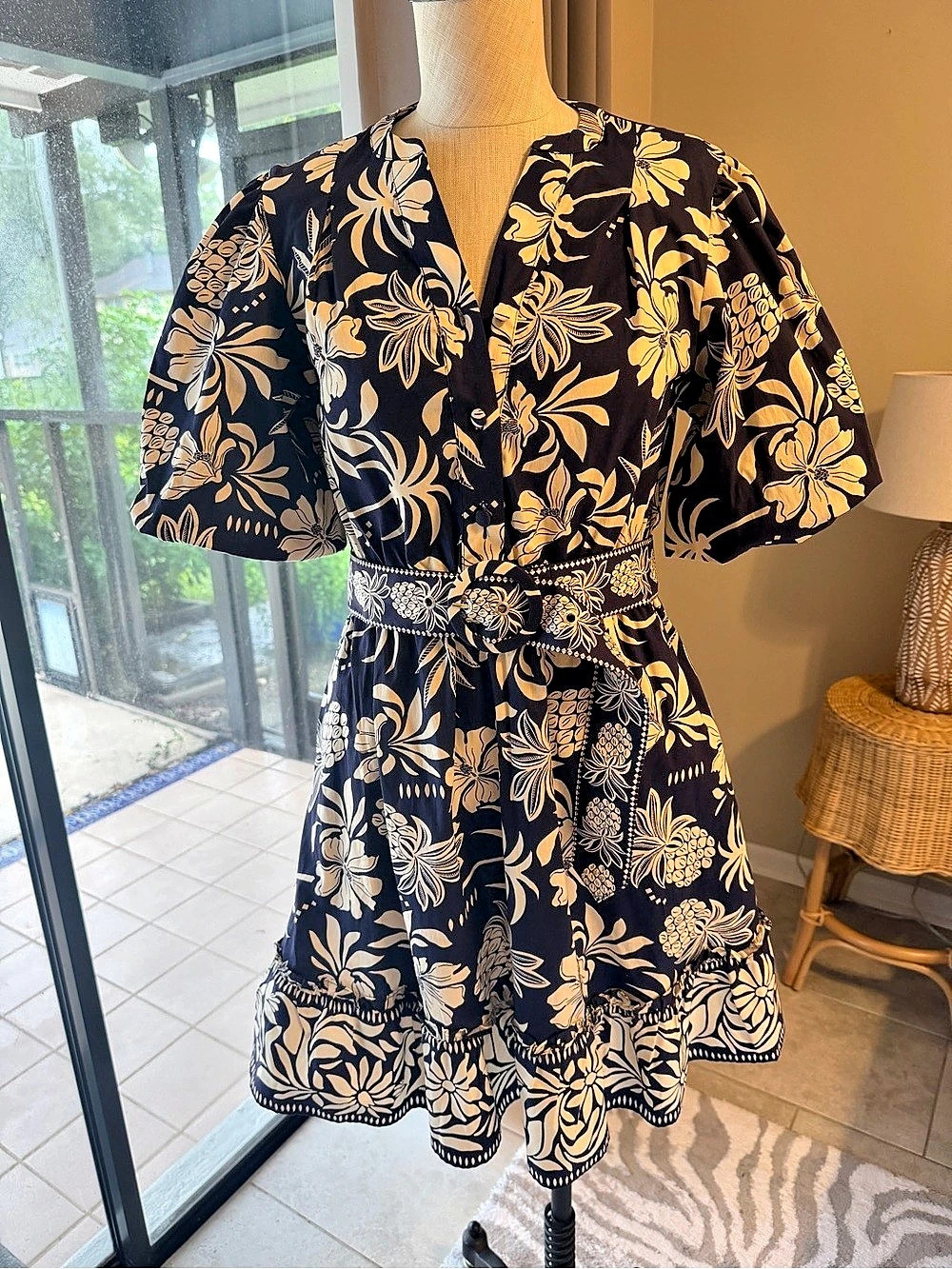 Joie Floral Mini Dress in Blue & Cream Size 2 brand new unworn